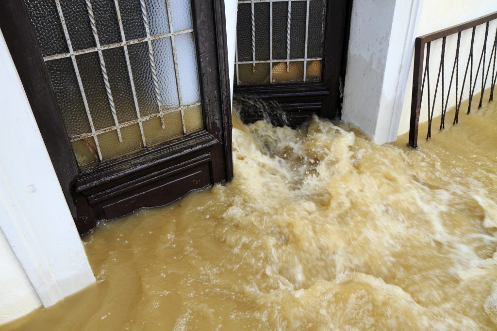 Dringende ontvochtiging na overstroming